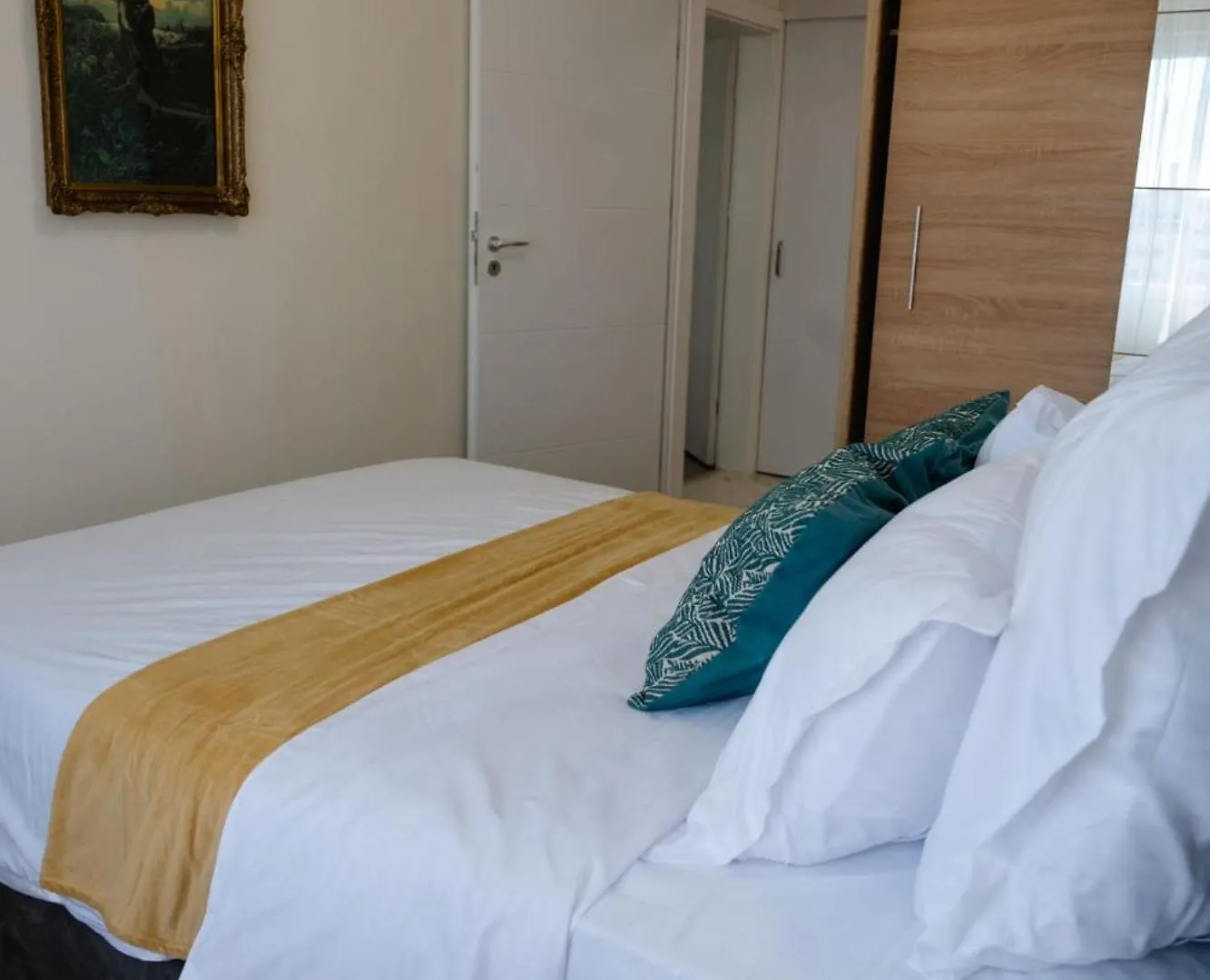 Helen Apartment Bucharest